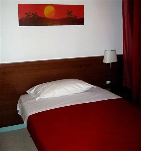 Hold Rome - Luxury Suites