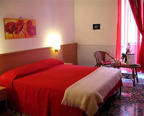 Hold Rome - Luxury Suites Panzió
