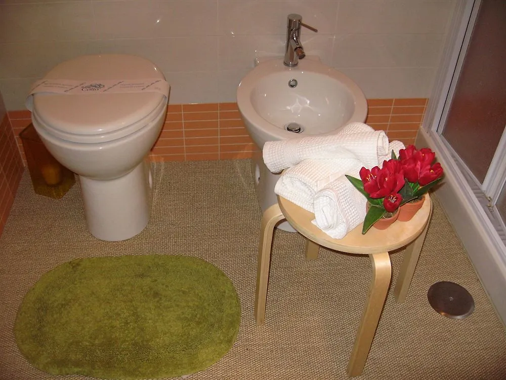 Hold Rome - Luxury Suites Alojamento de Acomodação e Pequeno-almoço