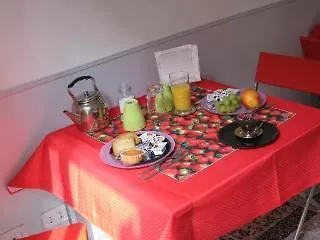 Hold Rome Bed and Breakfast
